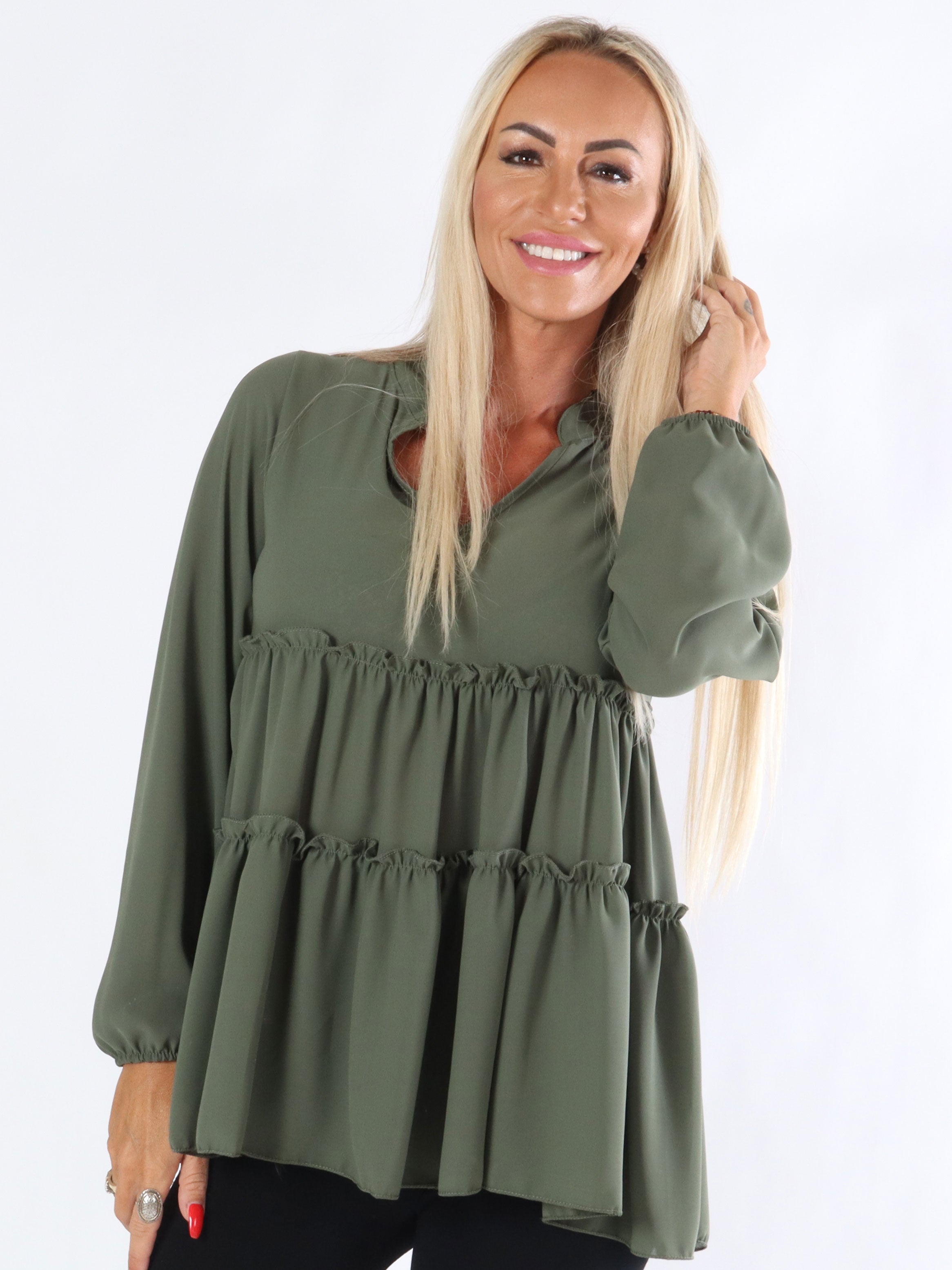 Nancy - Tunika i chiffonstof med lag på lag flæser